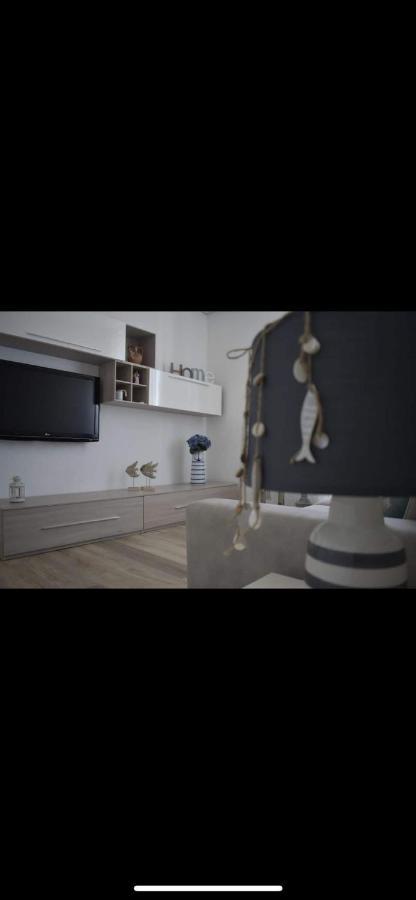 Appartement Casa Fronte Del Porto à Bari Extérieur photo